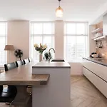 Canal House * Haarlem