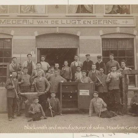 Апартаменты Canal House